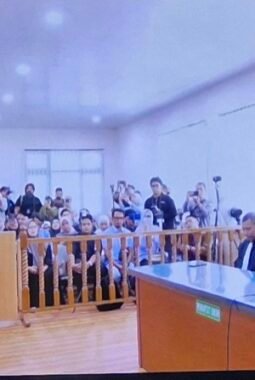 Penolakan Eksepsi Abdul Wahid: Pro dan Kontra dalam Sidang Hukum