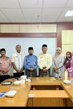 Menjaga Titipan Wali Kota: Dr. Alek Kurniawan, Hadir Kawal Pendidikan Pekanbaru dengan Pendekatan Hati